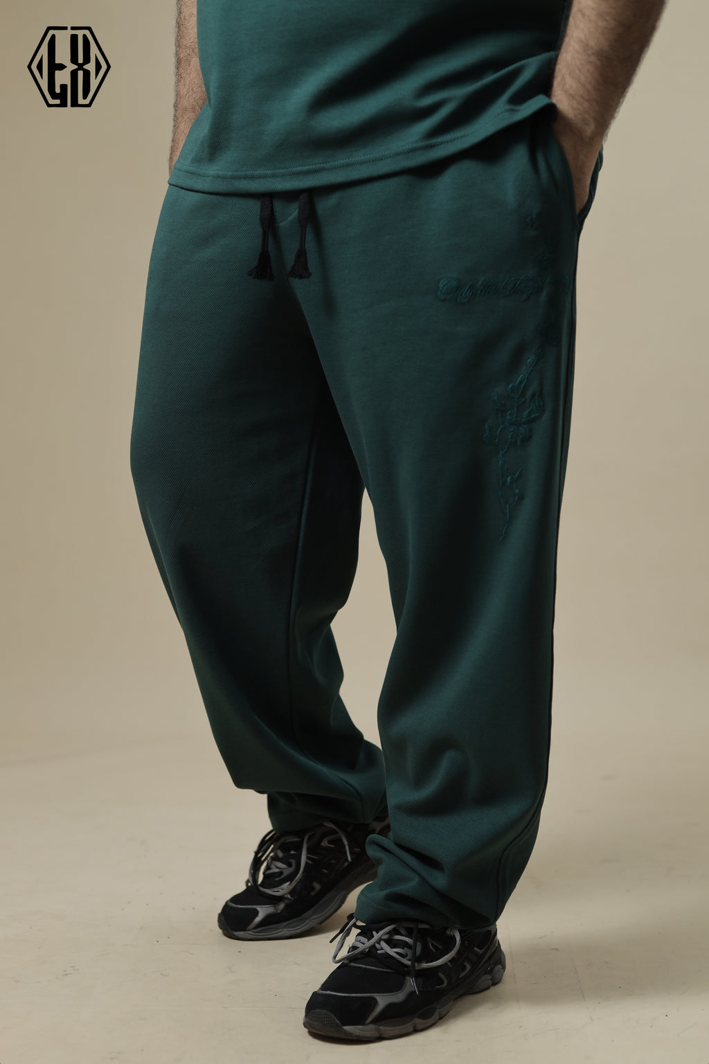 OTT. T_SHIRT & PANT SET