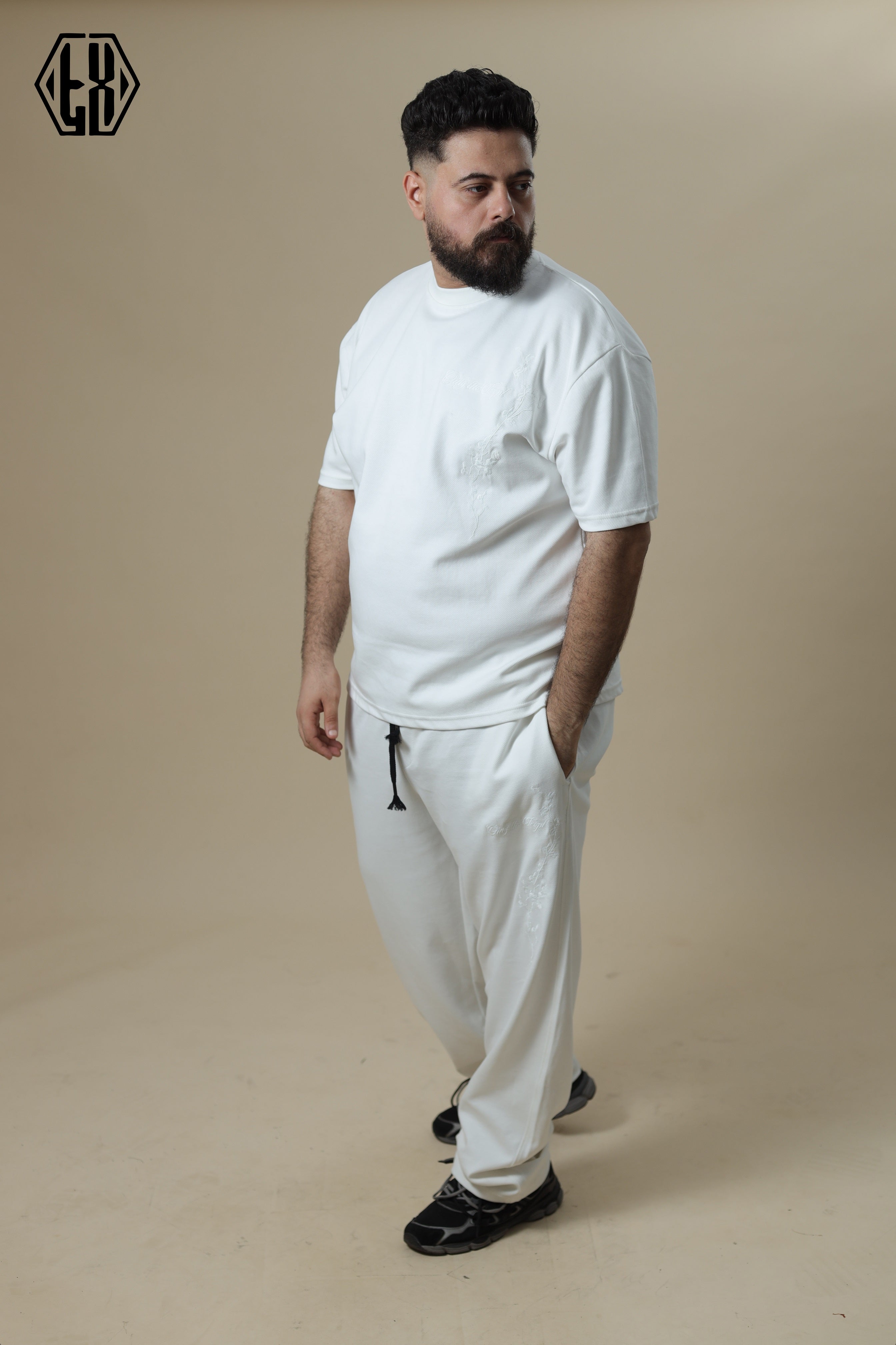 OTT. T_SHIRT & PANT SET