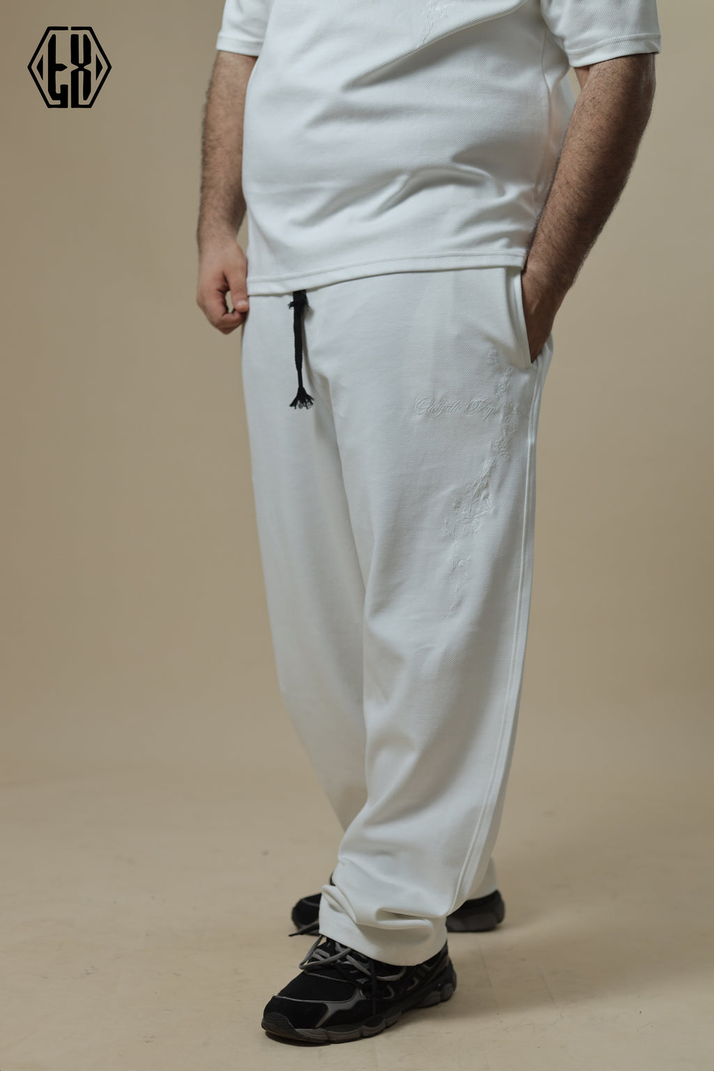 OTT. T_SHIRT & PANT SET