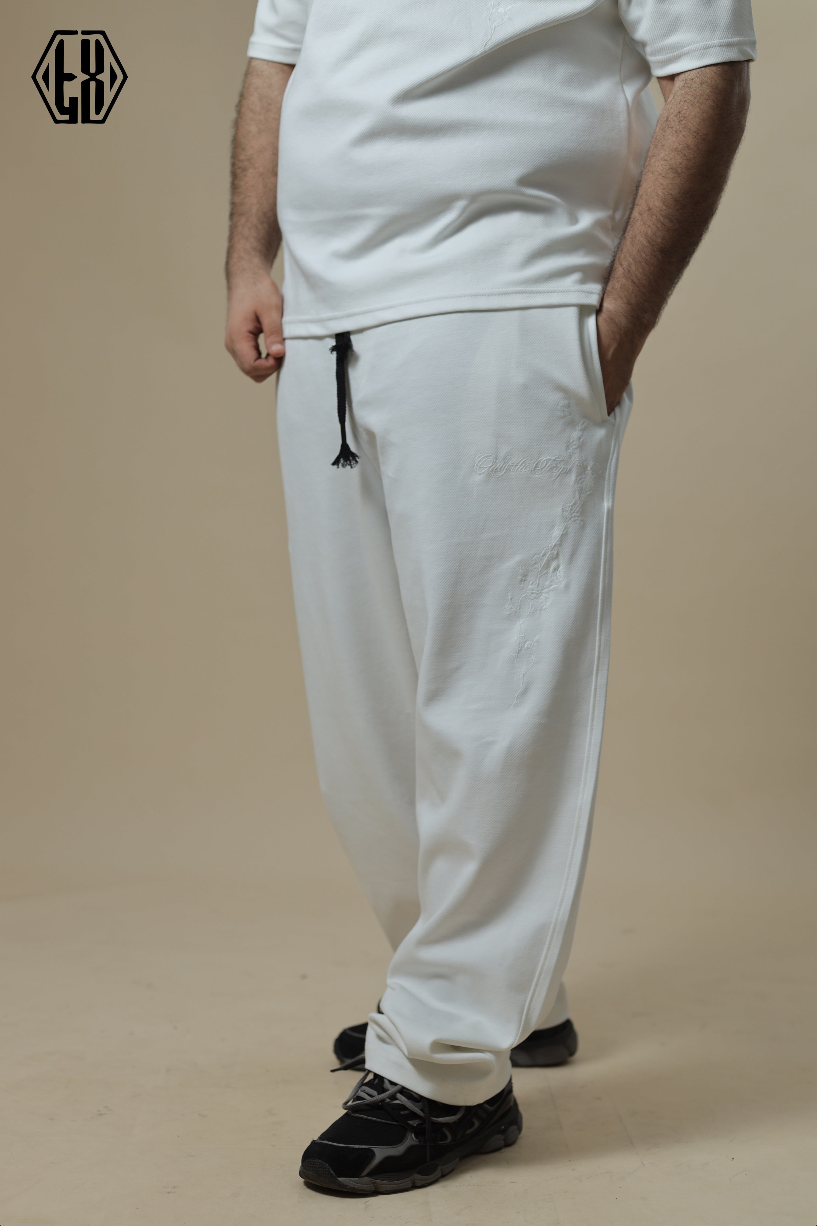OTT. T_SHIRT & PANT SET
