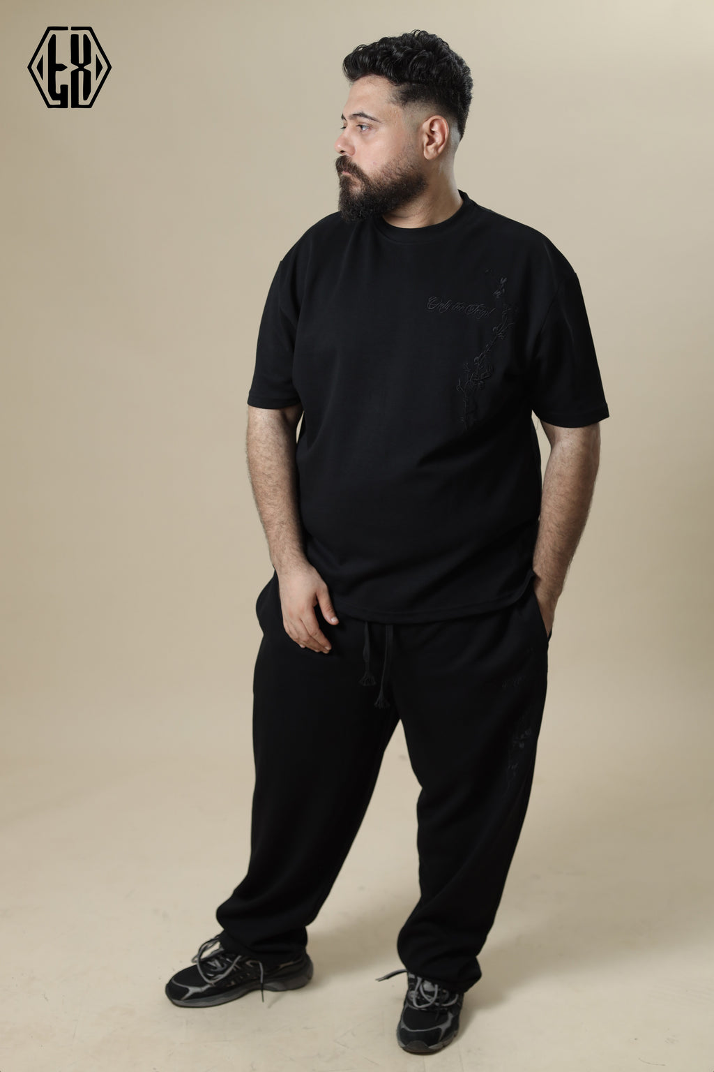 OTT. T_SHIRT & PANT SET